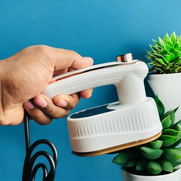 Mini Electric Handheld Steam Iron - Image 4